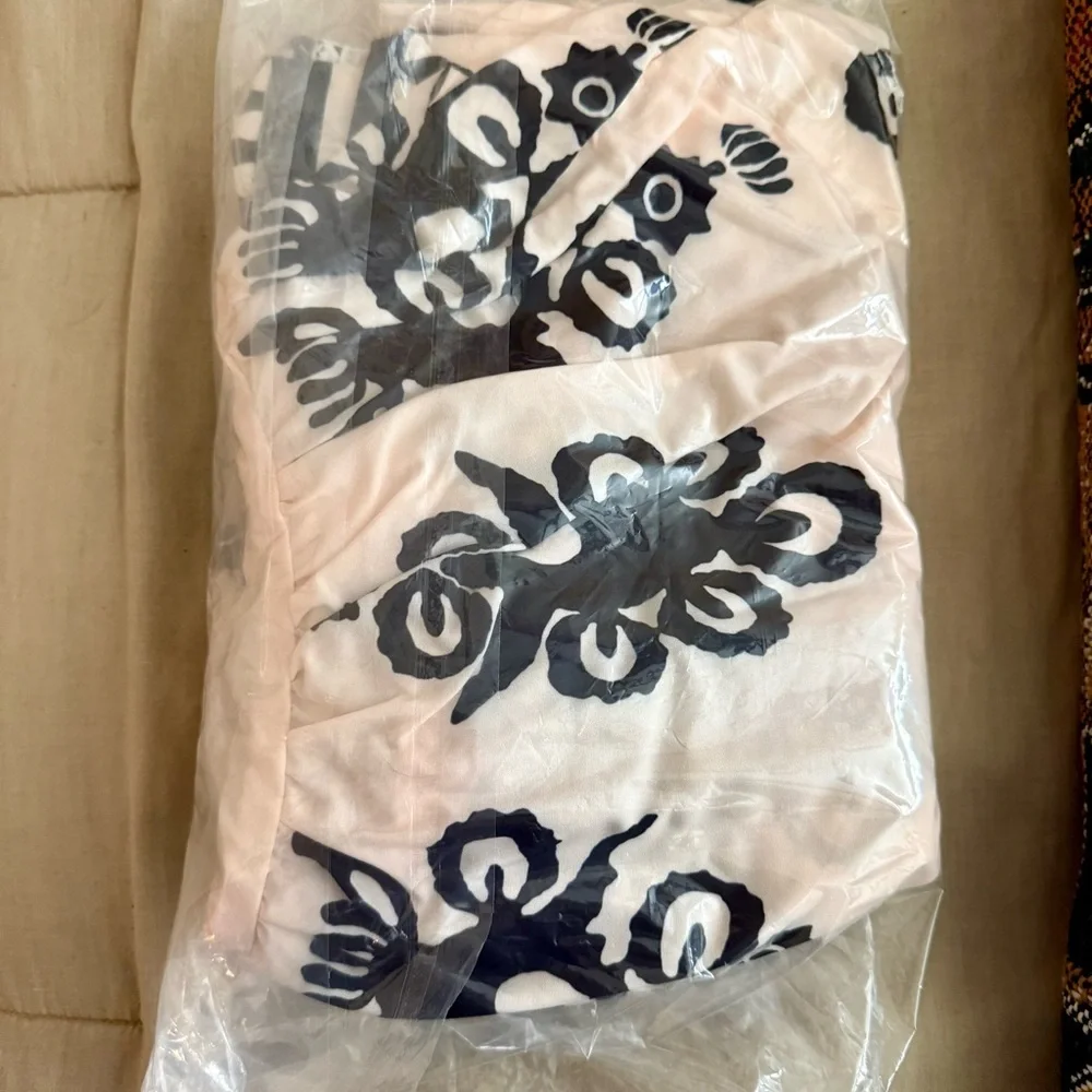 Betty Cream Boutique+ Faux Embroidered Cream: White Lace & Black Accents NWT 3X